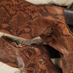 Women's Free People slouch booties with chunk heel